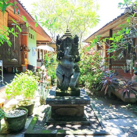 Mertha Jati Hotel Kuta Lombok Kültér fotó