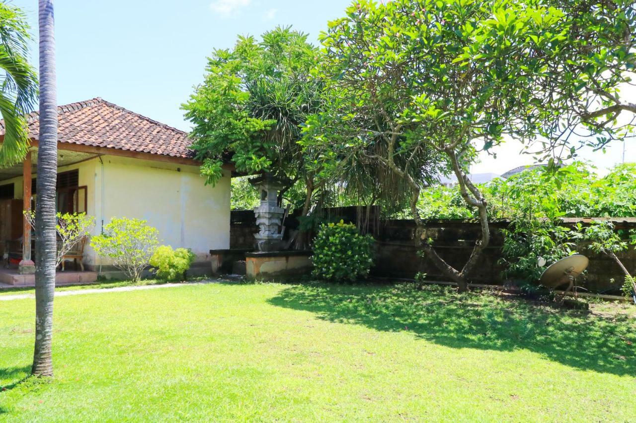 Mertha Jati Hotel Kuta Lombok Kültér fotó