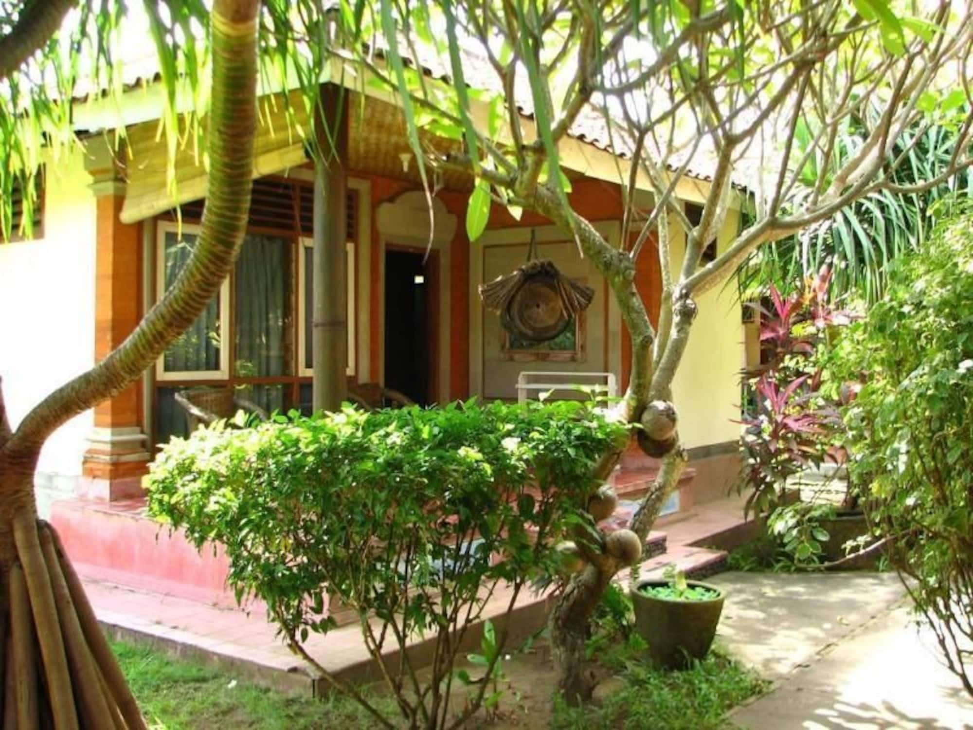 Mertha Jati Hotel Kuta Lombok Kültér fotó